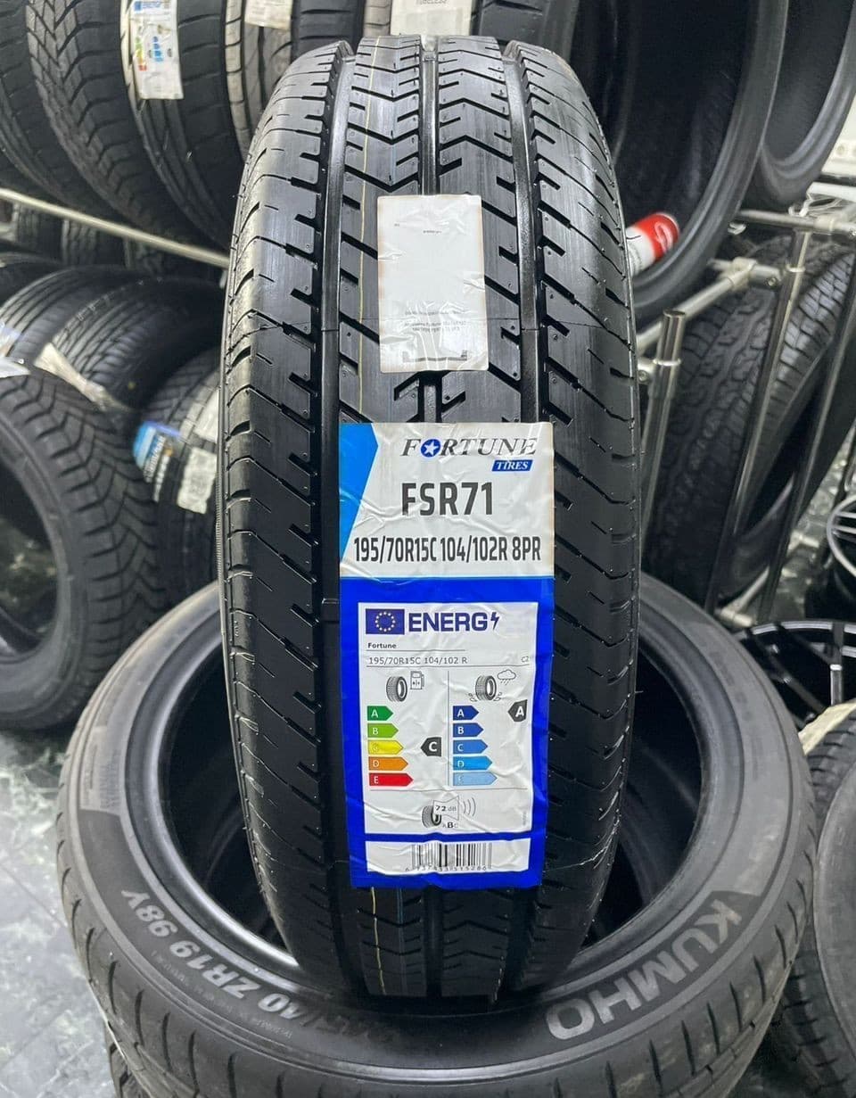 Fortune FSR71 195/70 R15C 104R