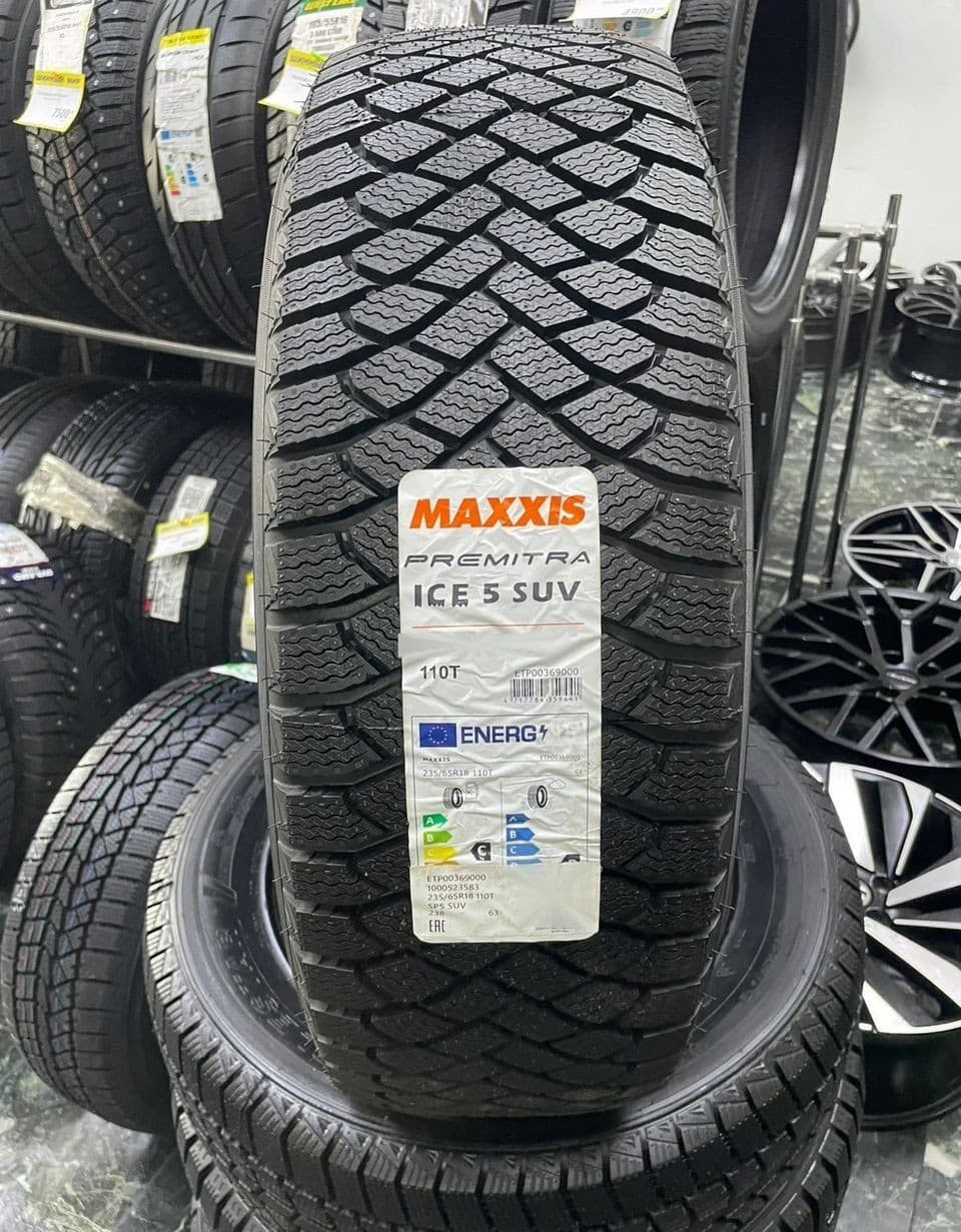 Maxxis Premitra Ice 5 SUV / SP5 SUV 235/65 R18 110T