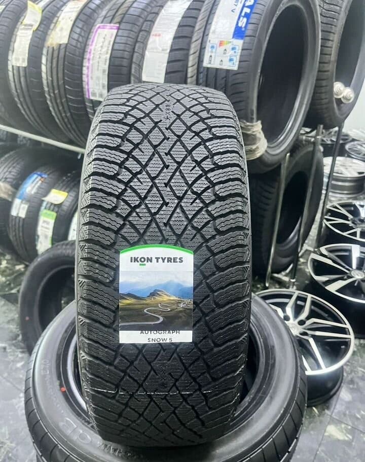 Ikon Autograph Snow 5 215/55 R17 98R XL