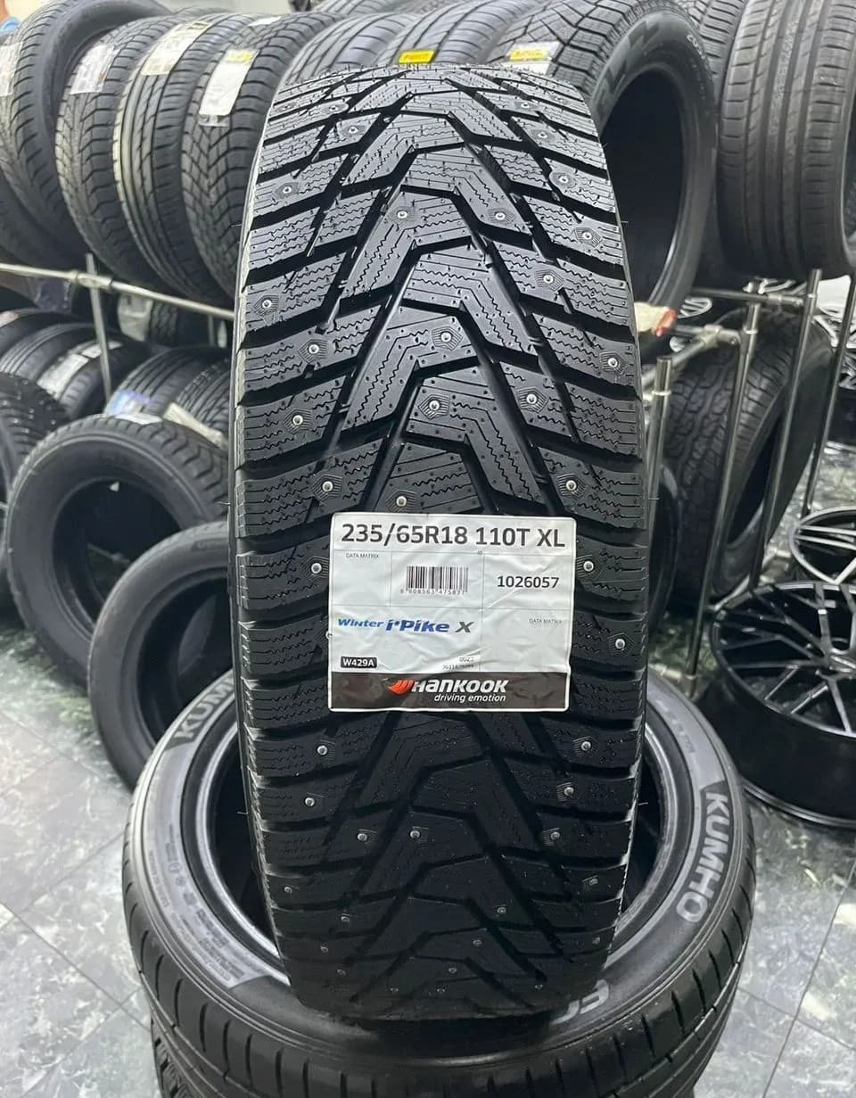Hankook W429A i Pike X 235/65 R18 110T XL