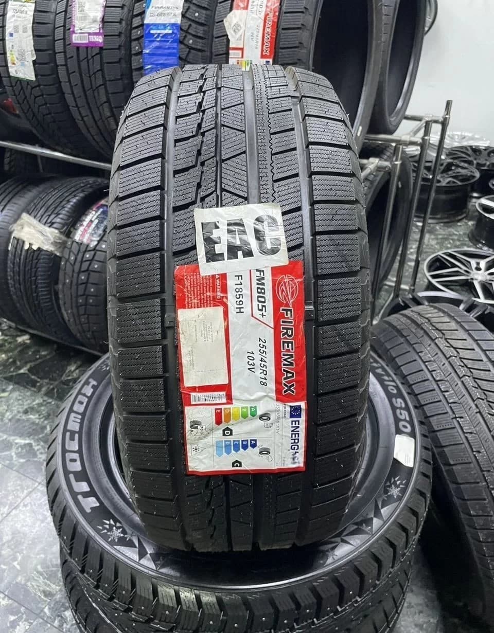 Firemax FM805+ 255/45 R18 103V