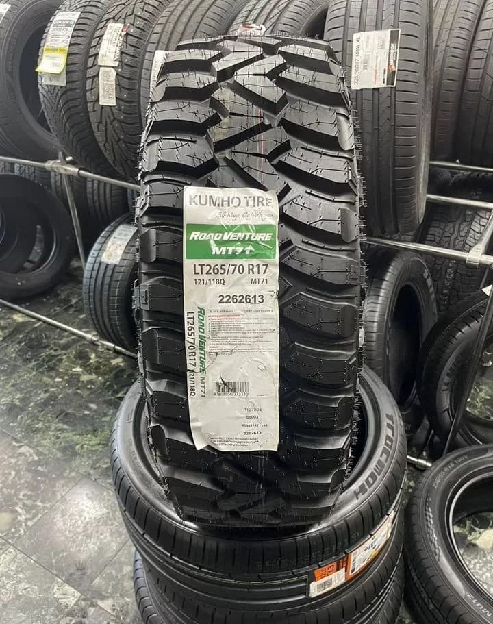Kumho Road Venture MT71 265/70 R17 121Q