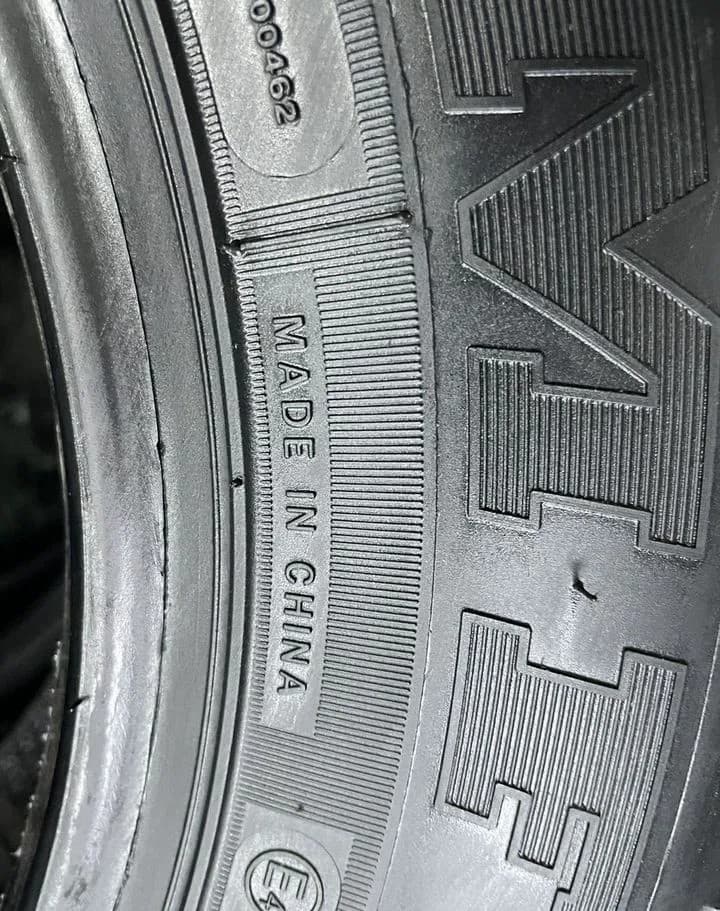 Comforser CF3000 235/75 R15 104Q