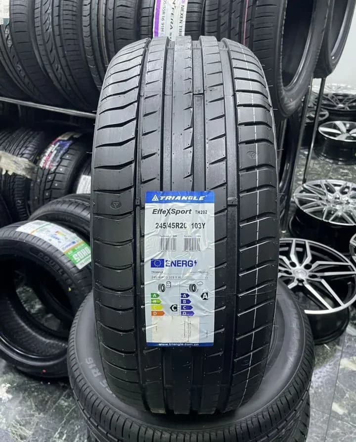 Triangle TH202 EffeXSport 245/45 R20 103Y XL