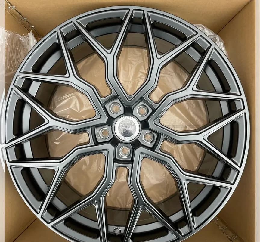 Литые диски Lizardo 8.5×R20 5×114.3