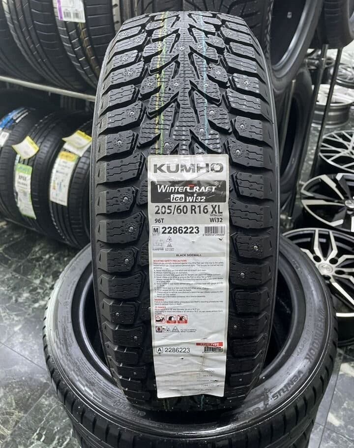 Kumho Wintercraft WI32 205/60 R16 96T XL