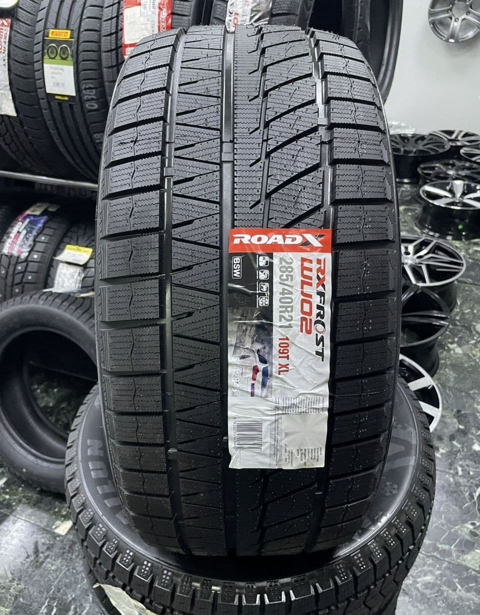 RoadX RX Frost WU02 285/40 R21 109T
