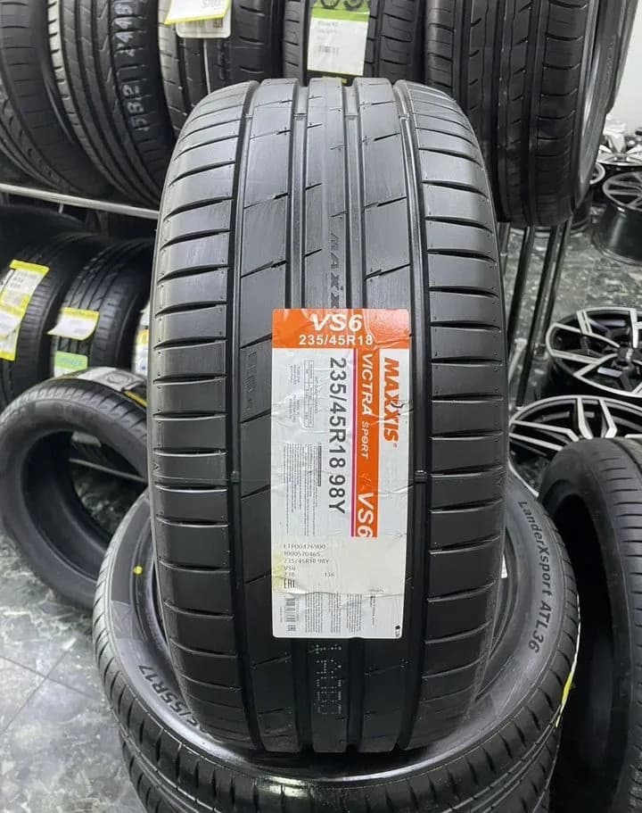 Maxxis Victra Sport VS6 235/45 R18 98Y