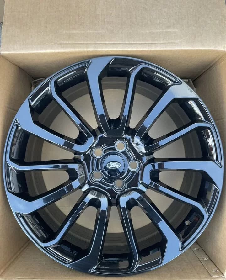 Литые диски FR Replica LR639 9.5×R22 5×120