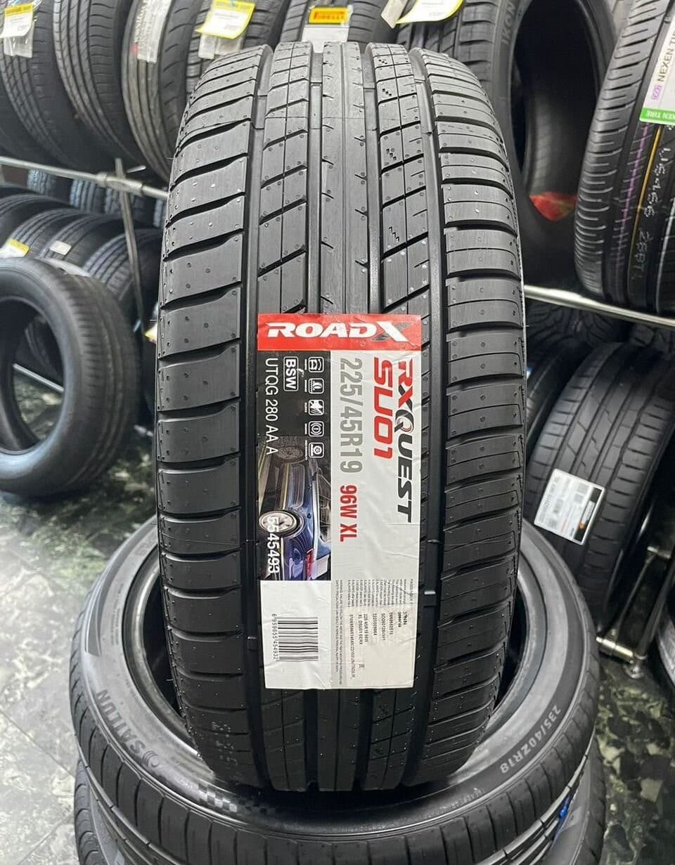 RoadX RXQuest SU01 225/45 R19 96W XL
