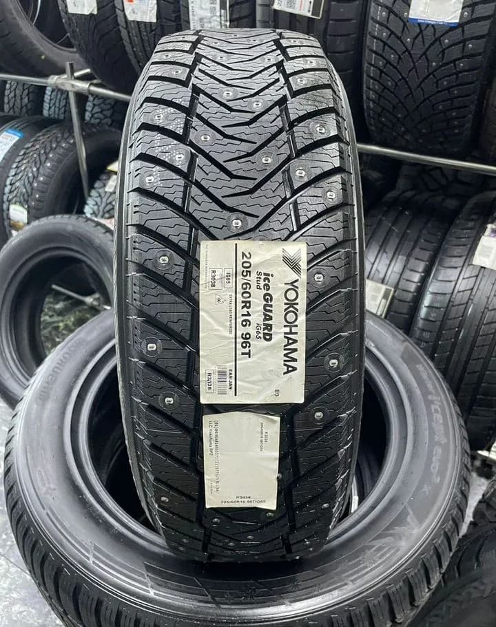 Yokohama IceGuard Stud IG65 205/60 R16 96T