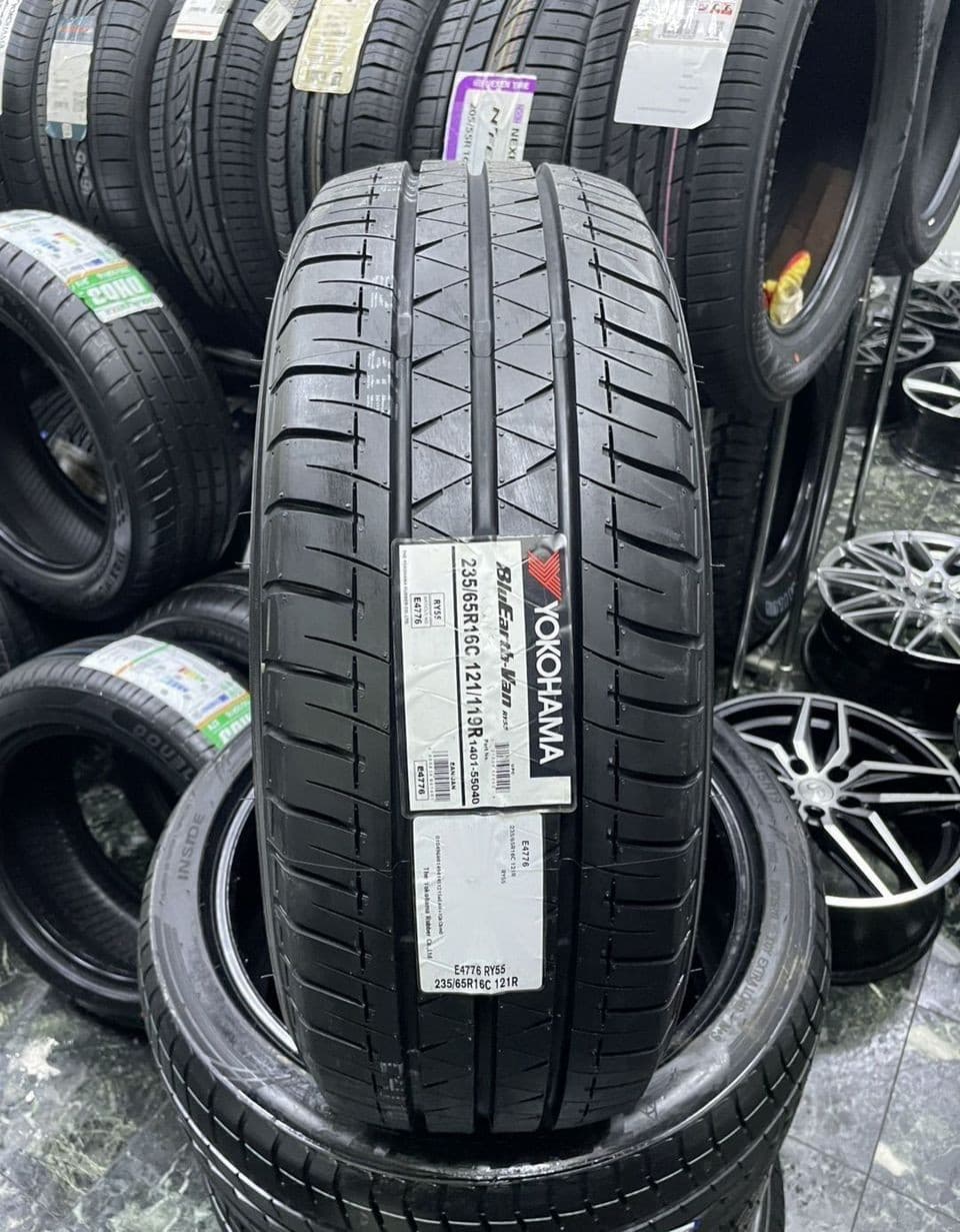 Yokohama BluEarth-Van RY55 235/65 R16C 121R