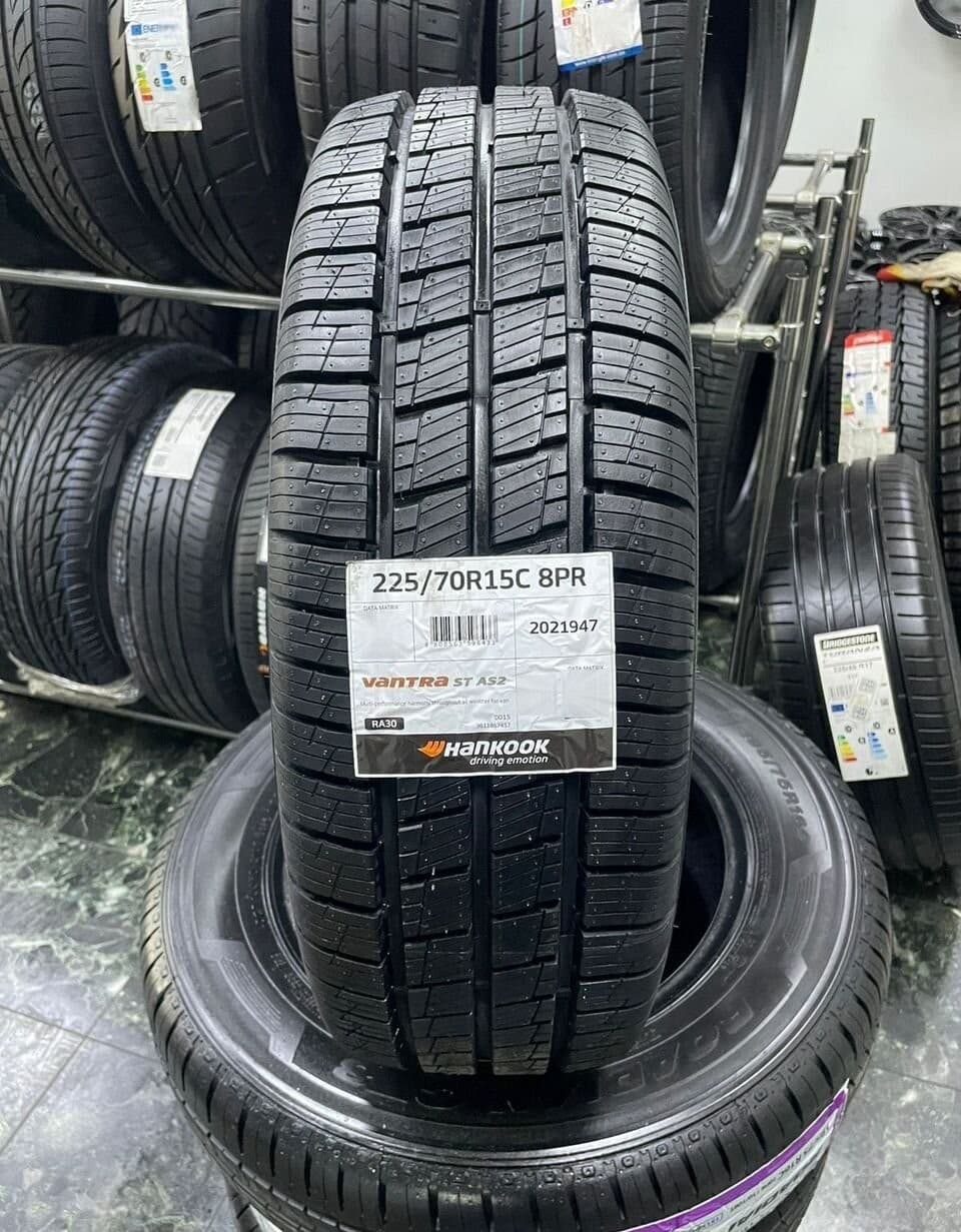 Hankook Vantra ST AS2 RA30 225/70 R15C 112S