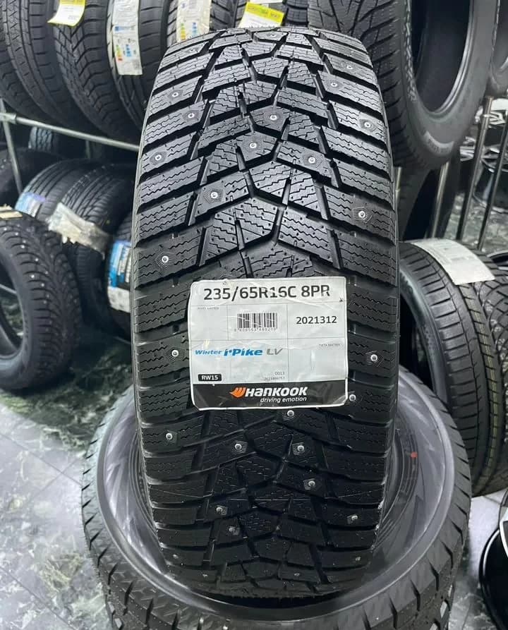 Hankook Winter I'Pike LV RW15 235/65 R16C 113R