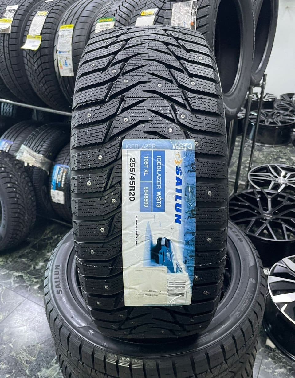 Sailun Ice Blazer WST3 255/45 R20 105T XL