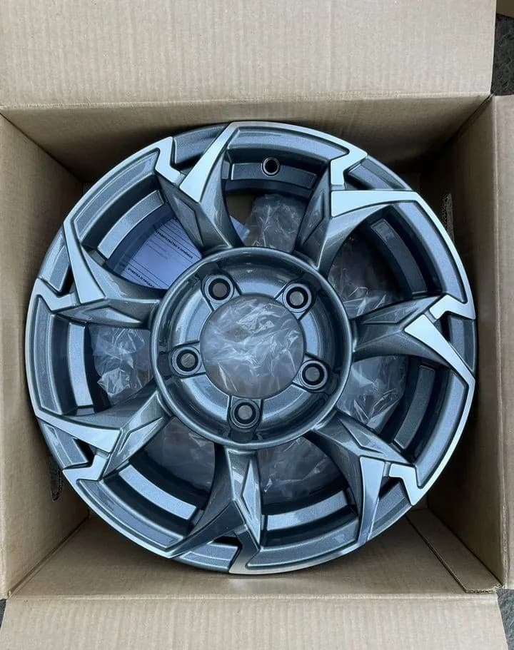 Литые диски Khomen Wheels KHW1611 5.5×R15 5×139.7