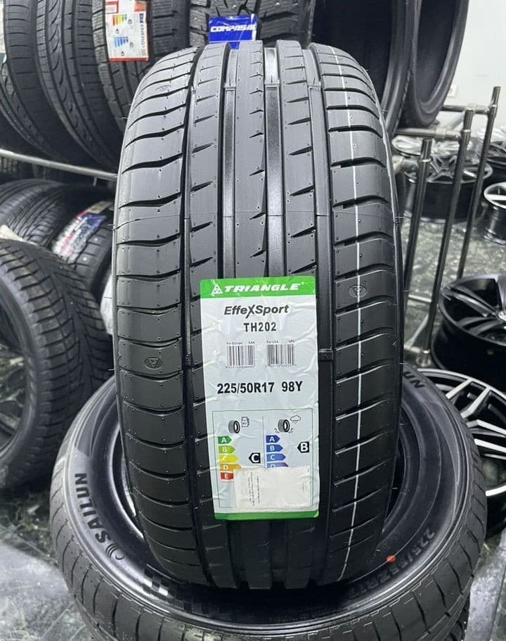 Triangle TH202 EffeXSport 225/50 R17 98Y XL