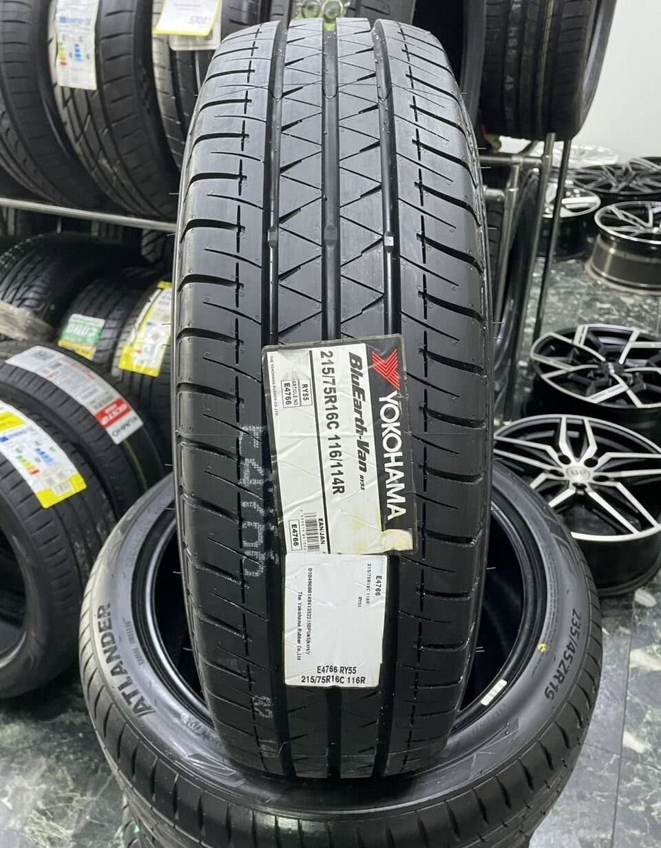 Yokohama BluEarth-Van RY55 215/75 R16C 116R