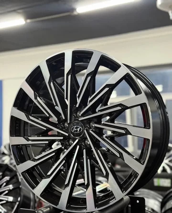 Литые диски FR Replica HND5312 8.5×R20 5×114.3
