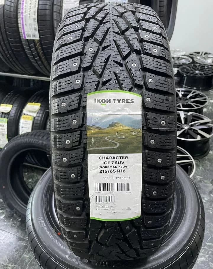 Ikon Character Ice 7 SUV 215/65 R16 102T XL