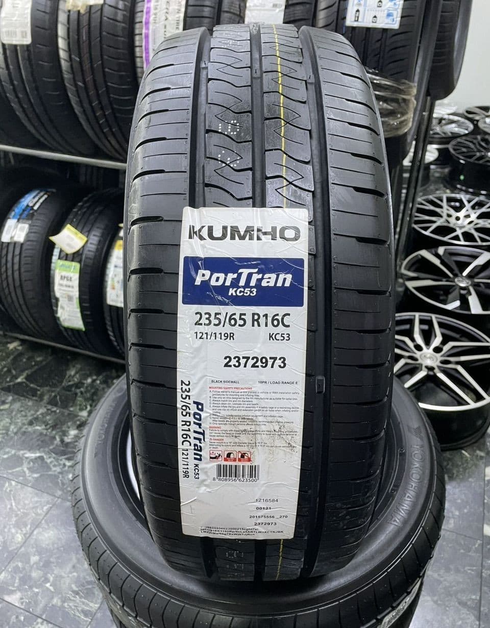 Kumho PorTran KC53 235/65 R16C 121R