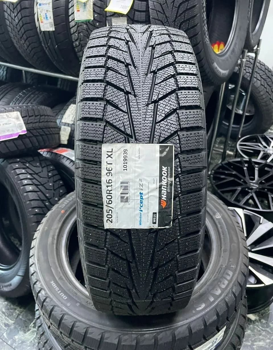 Hankook W616 I*Cept IZ2 205/60 R16 96T XL