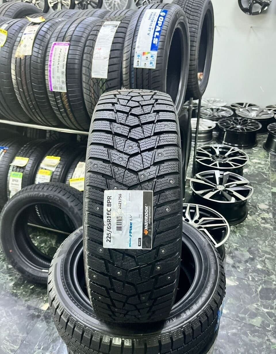 Hankook RW15 Winter i Pike LV 225/65 R16C 112/110R