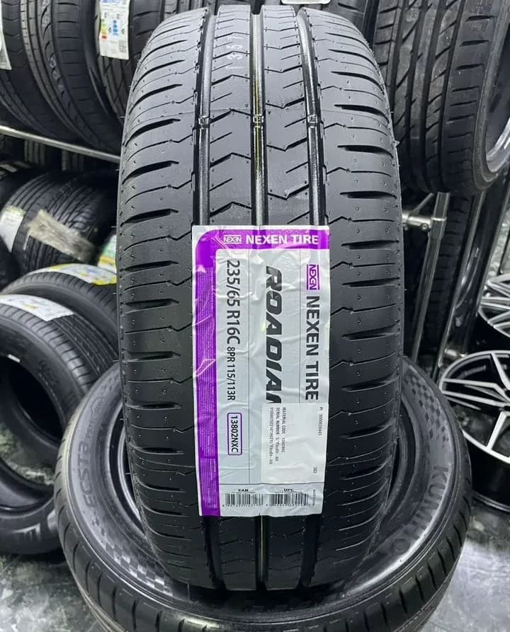 Nexen Roadian CT8 235/65 R16C 115R