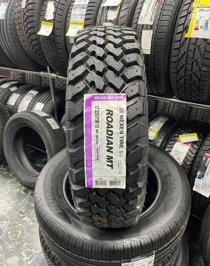 Nexen Roadian M/T 235/75 R15 104Q
