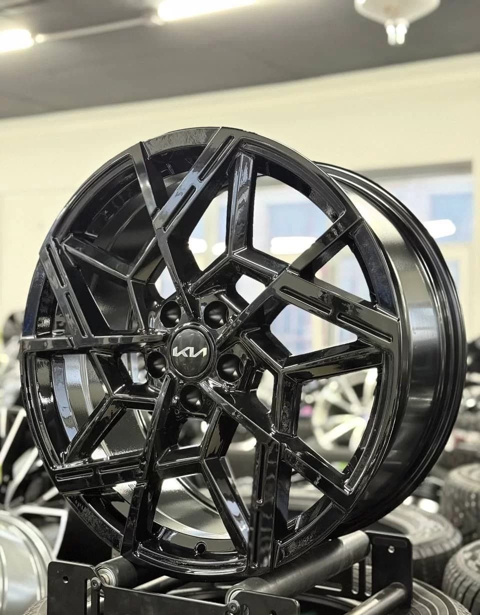 Литые диски FR Replica SB1021 7.5×R19 5×114.3
