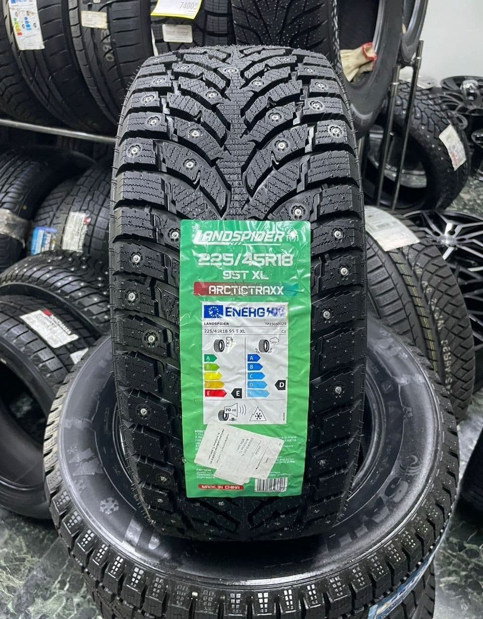 Landspider Arctictraxx 225/45 R18 95T XL