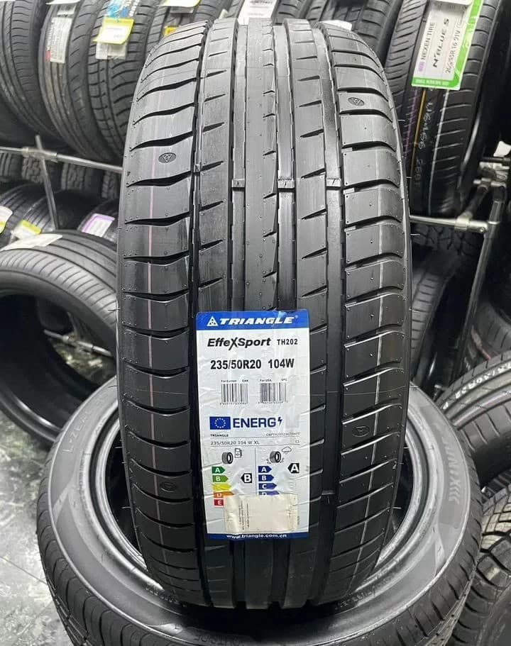 Triangle EffeXSport TH202 235/50 R20 104W