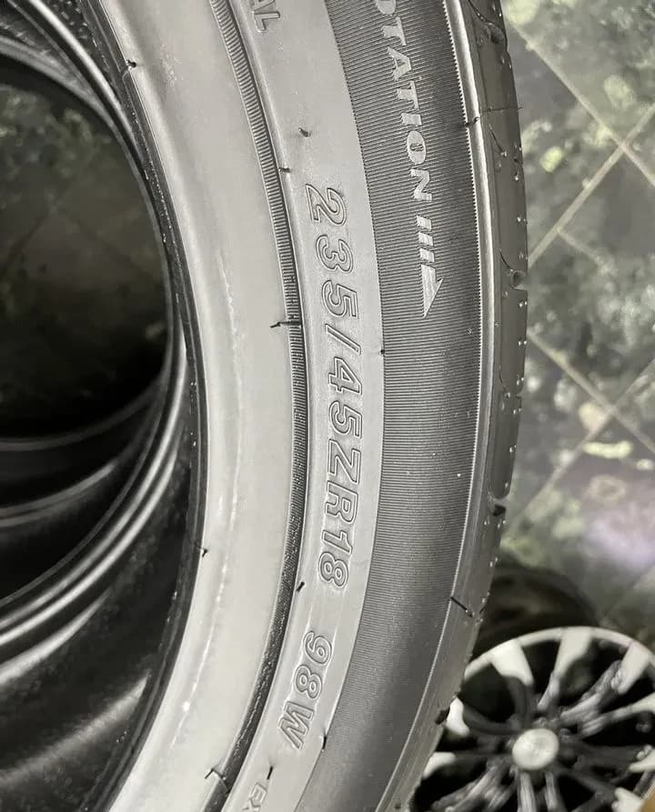 WestLake SA57 235/45 R18 98W