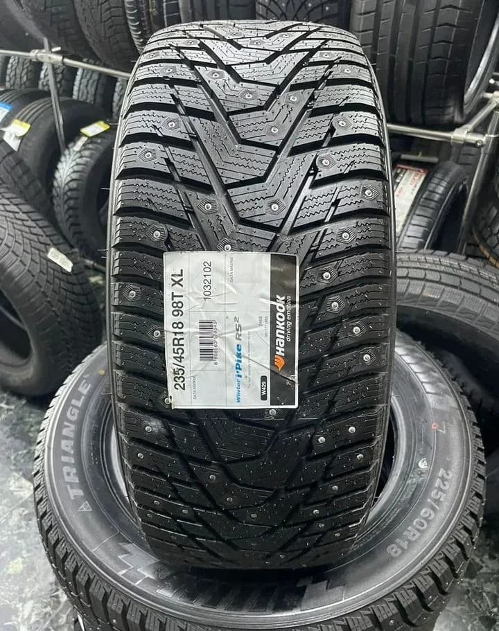 Hankook Winter I'Pike RS2 W429 235/45 R18 98T