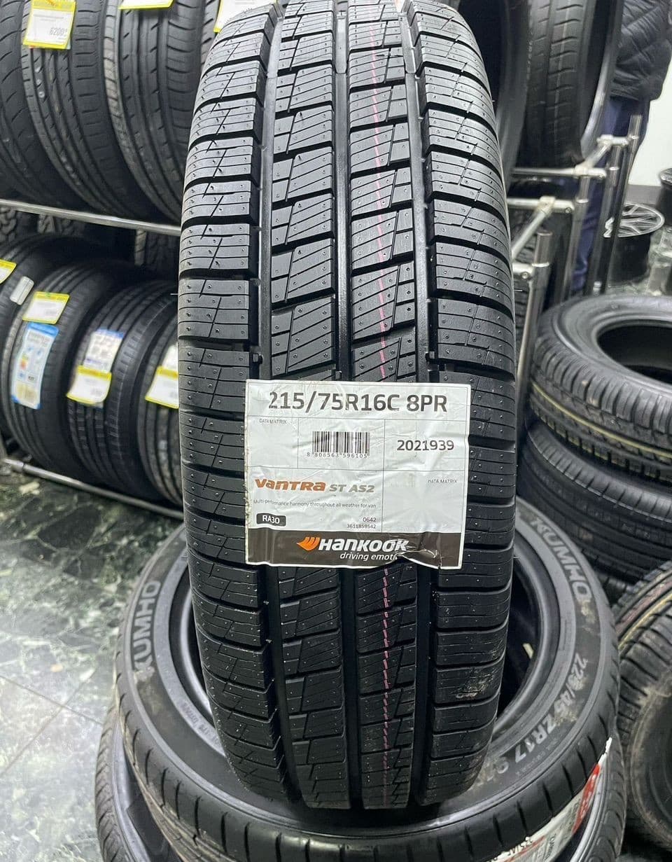 Hankook Vantra ST AS2 RA30 215/75 R16C 113R