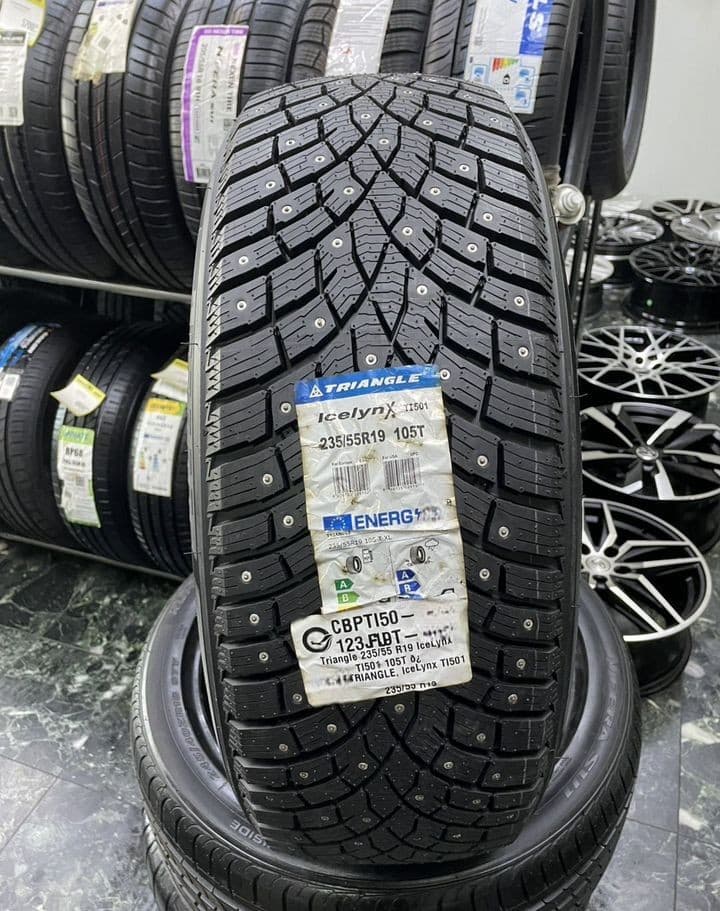 Triangle TI501 IceLynX 235/55 R19 105T XL