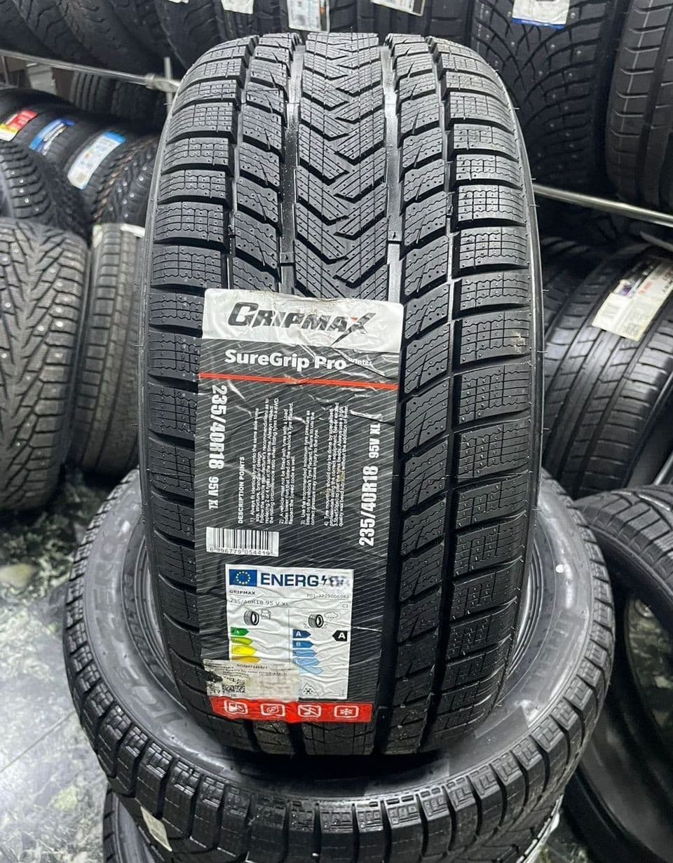 Gripmax SureGrip Pro Winter 235/40 R18 95V XL