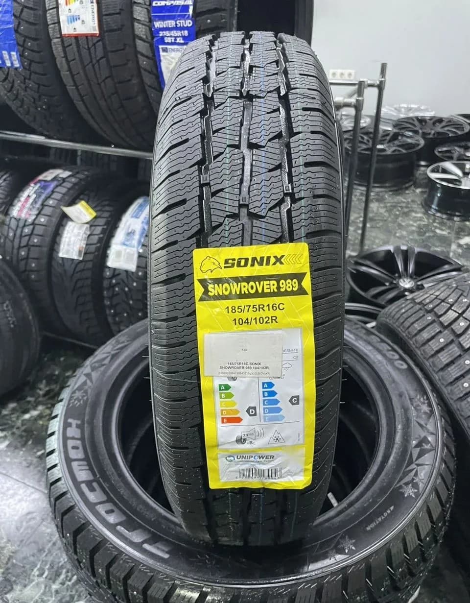 Sonix Snowrover 989 185/75 R16C 104R