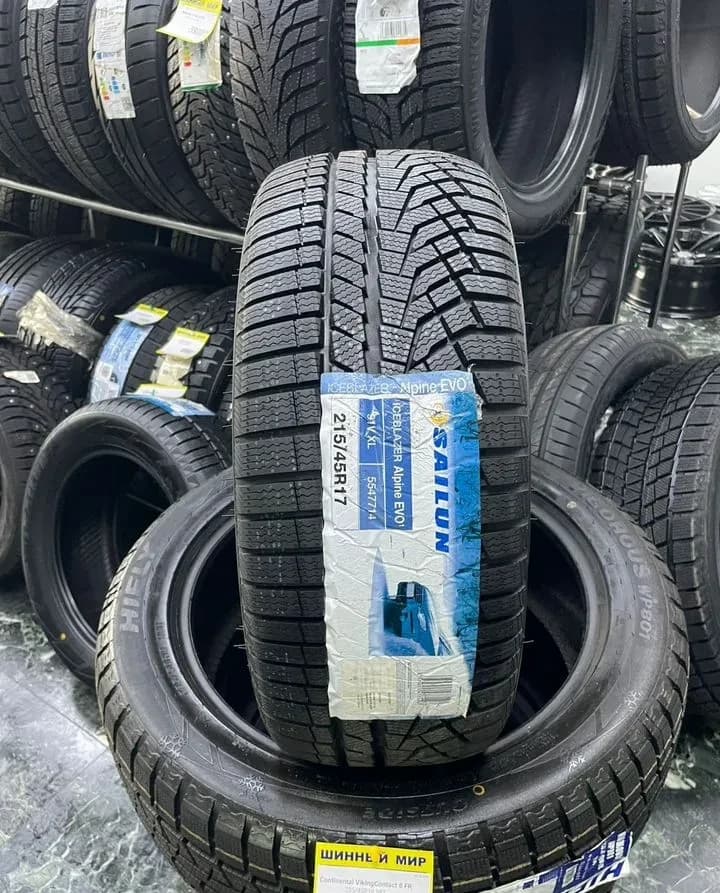 Sailun Ice Blazer Alpine Evo 215/45 R17 91V