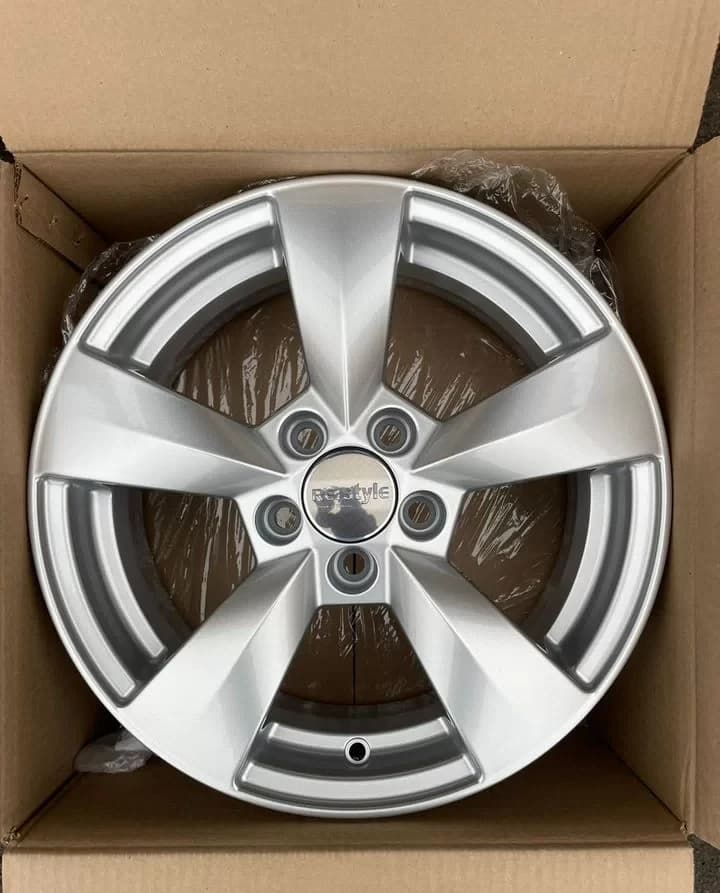 Литые диски RE:Style KC737 6×R15 5×100