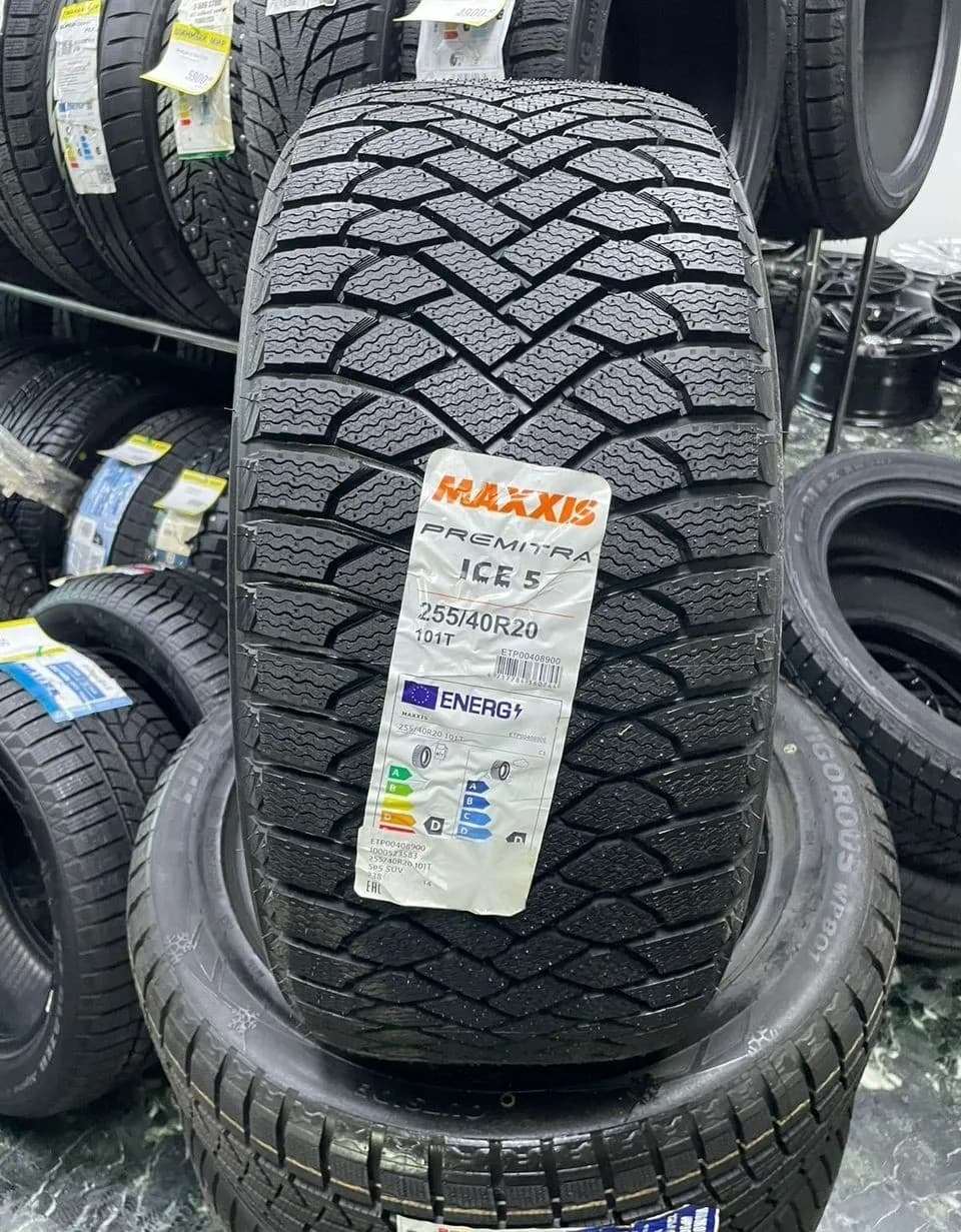 Maxxis Premitra Ice 5 SP5 SUV 255/40 R20 101T