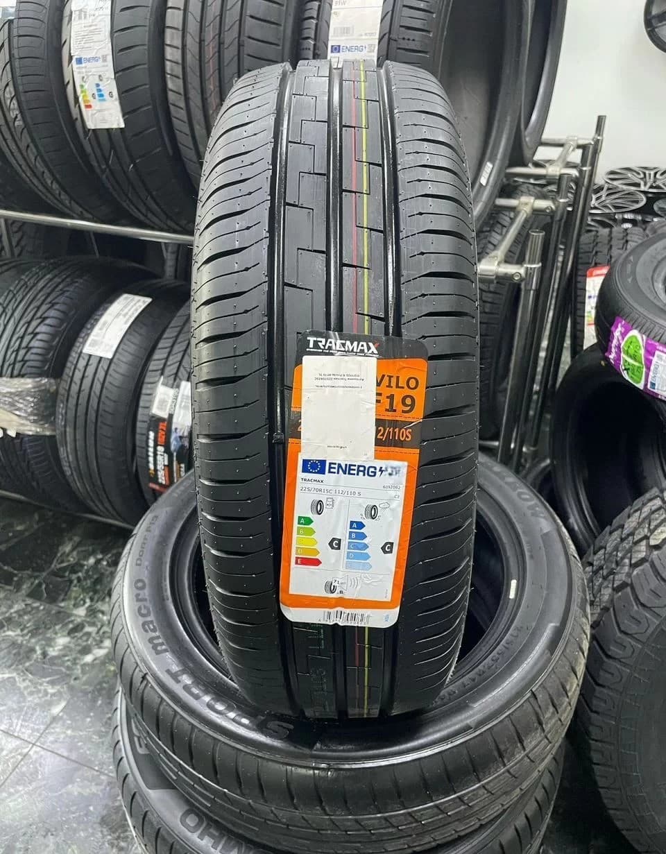 Tracmax X-Privilo RF-19 225/70 R15C 112S